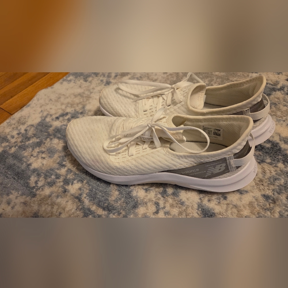 White New Balance Women's Shoes